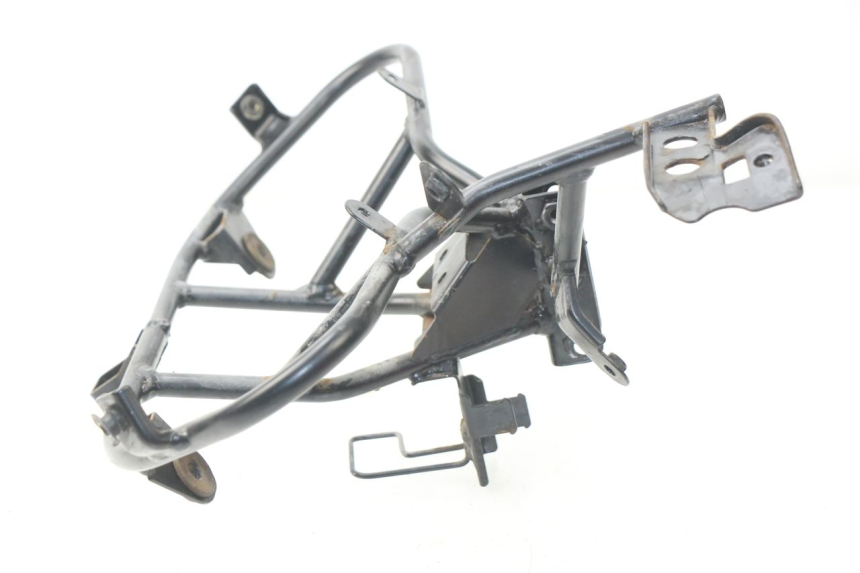 photo de FRONT FAIRING BRACKET SUZUKI BURGMAN 125 (2007 - 2014)