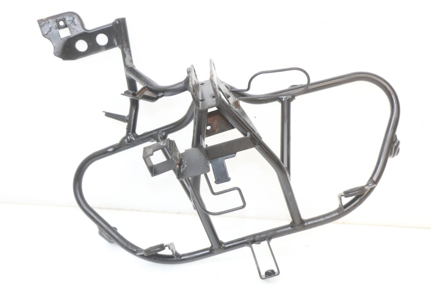 photo de FRONT FAIRING BRACKET SUZUKI BURGMAN 125 (2007 - 2014)