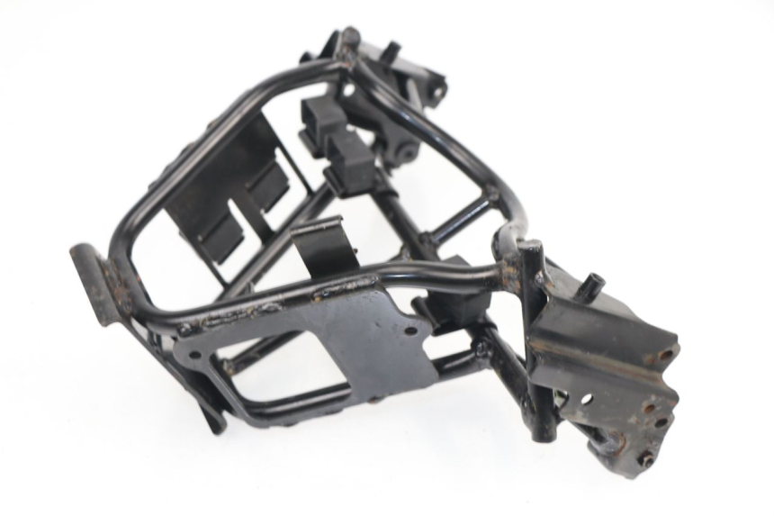 photo de FRONT FAIRING BRACKET SYM GTS 125 (2005 - 2008)