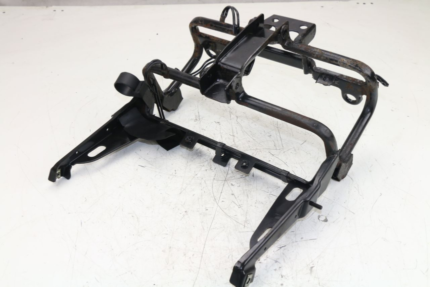 photo de FRONT FAIRING BRACKET SYM JOYRIDE 125 (2002 - 2009)