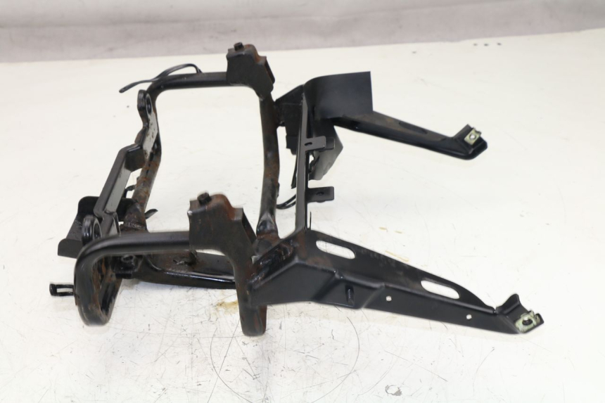photo de FRONT FAIRING BRACKET SYM JOYRIDE 125 (2002 - 2009)
