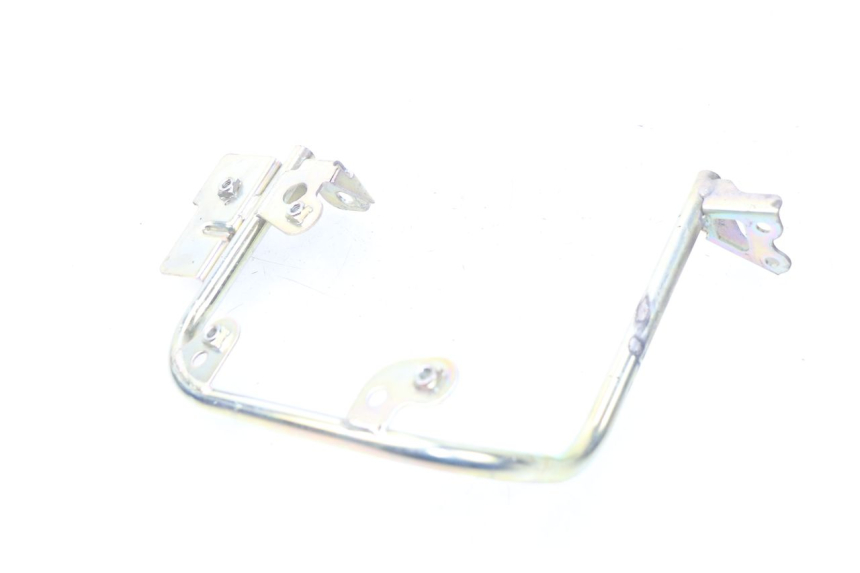 photo de FRONT FAIRING BRACKET YAMAHA CYGNUS X INJECTION 125 (2007 - 2013)