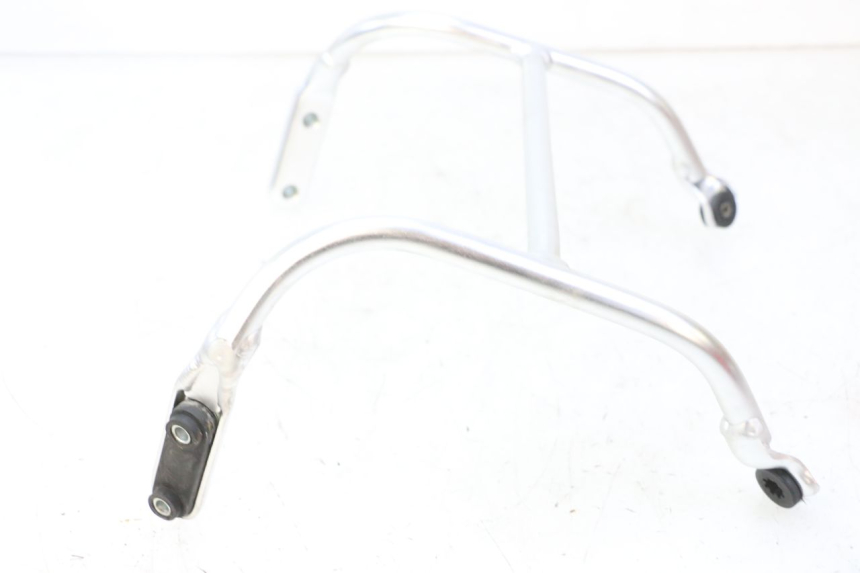 photo de FRONT FAIRING BRACKET HONDA CBR RR FIREBLADE 900 (1992 - 1994)