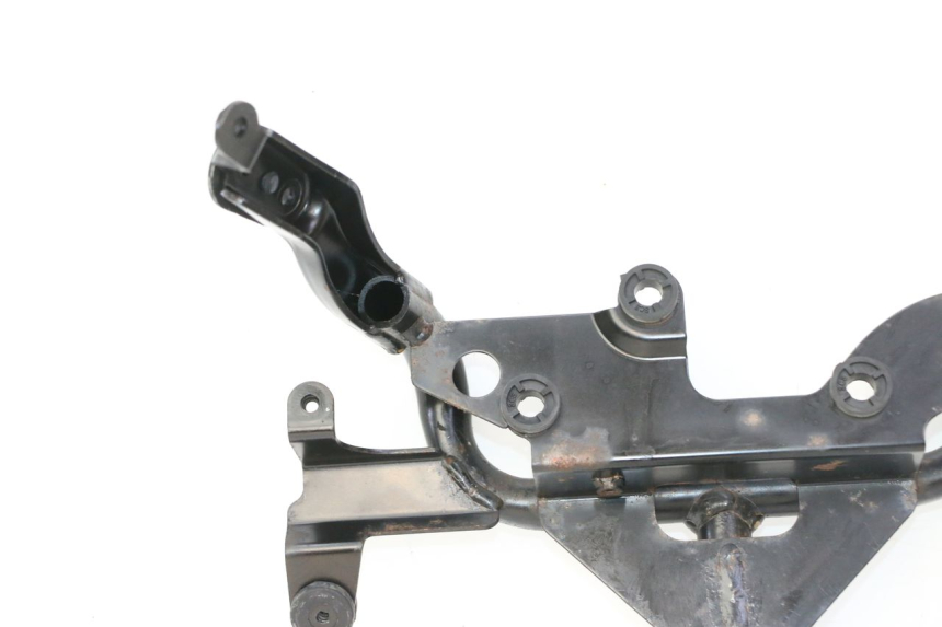 photo de FRONT FAIRING BRACKET YAMAHA FZ6 FAZER S2 600 (2007 - 2011)