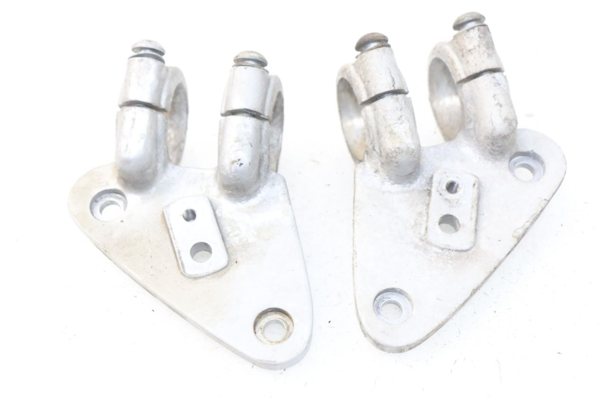 photo de FRONT FAIRING BRACKET GILERA DNA 50 (2000 - 2007)