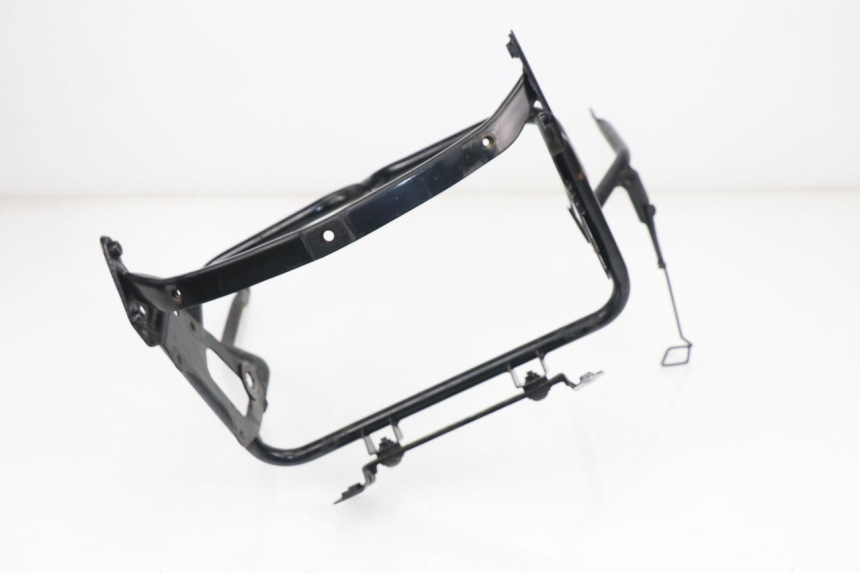photo de FRONT FAIRING BRACKET SUZUKI GSX F GSXF 750 (1988 - 1998)