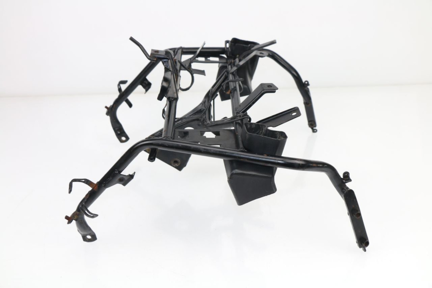 photo de FRONT FAIRING BRACKET HONDA VF 1000 (1984 - 1988)