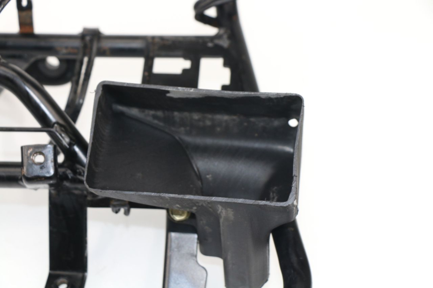 photo de FRONT FAIRING BRACKET HONDA VF 1000 (1984 - 1988)