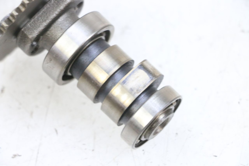 photo de CAMSHAFT PEUGEOT KISBEE 4T 50 (2010 - 2017) - Surface and material condition