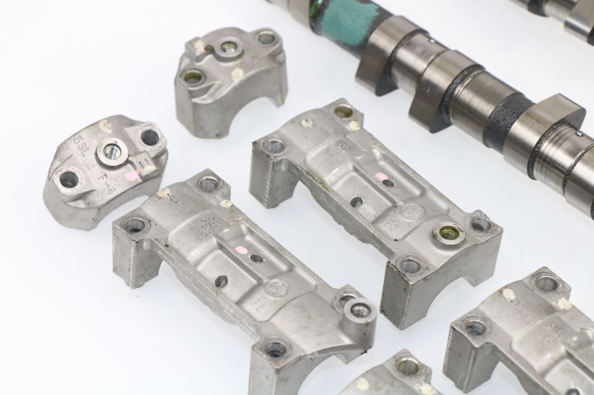 photo de CAMSHAFT YAMAHA XJ6 600 (2008 - 2016)