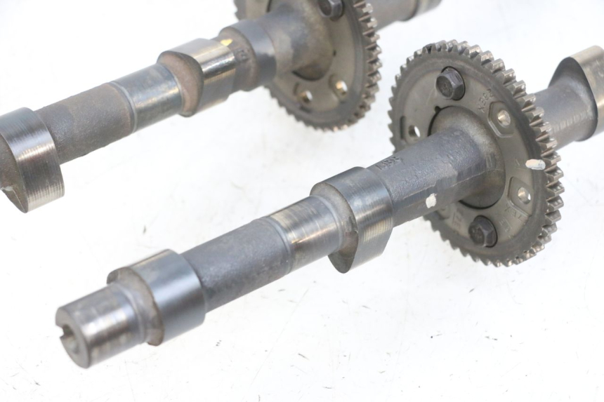 photo de CAMSHAFT KAWASAKI ZR 7 750 (1999 - 2001) - Technical close-up