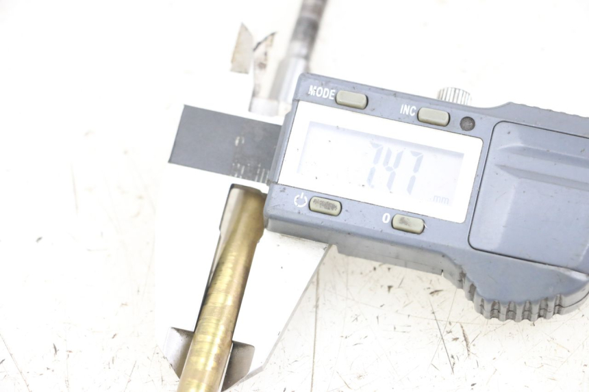 photo de CLUTCH SHAFT SUZUKI GSX E 250 (1982 - 1983)