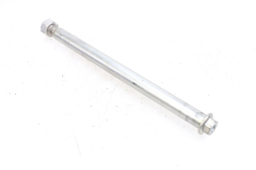 photo de SWING ARM AXLE SUZUKI GSF N BANDIT 600 (1996 - 1999) - Technical close-up