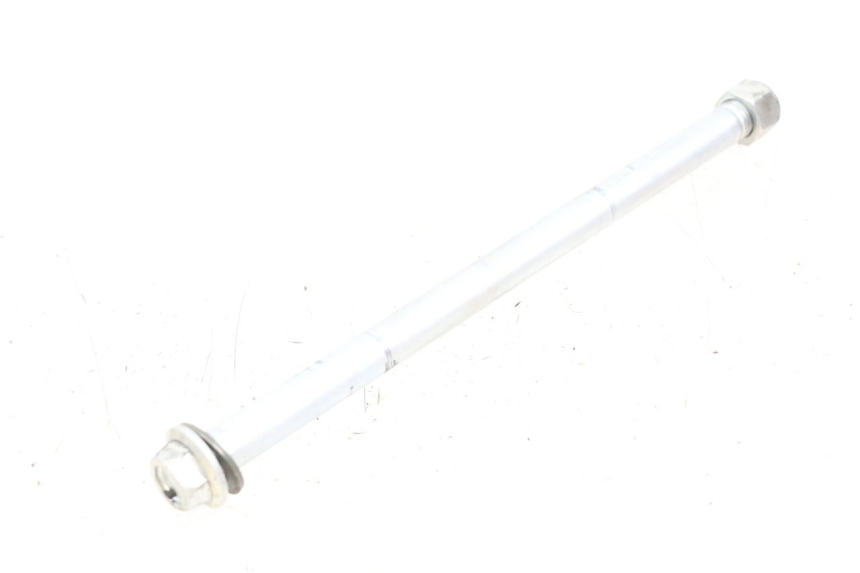 photo de SWING ARM AXLE SUZUKI GZ MARAUDER 125 (1998 - 2004)