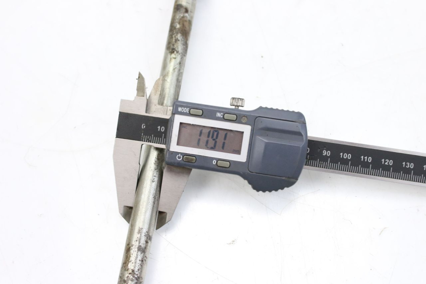 photo de SWING ARM AXLE HONDA CRF CR-F 125 (2022 - 2023)