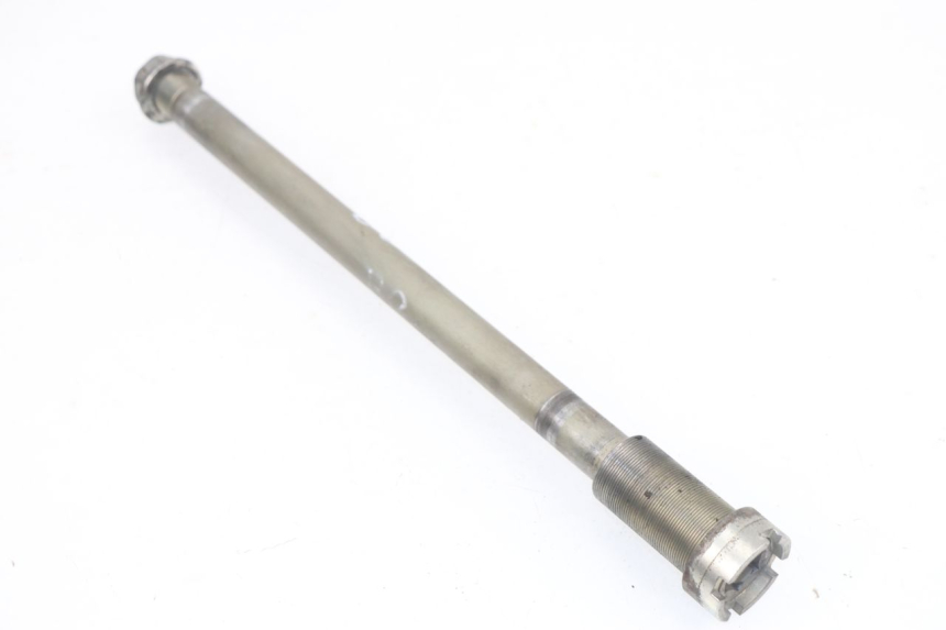 photo de SWINGARM PIVOT BOLT KAWASAKI Z 750 (2007 - 2013)