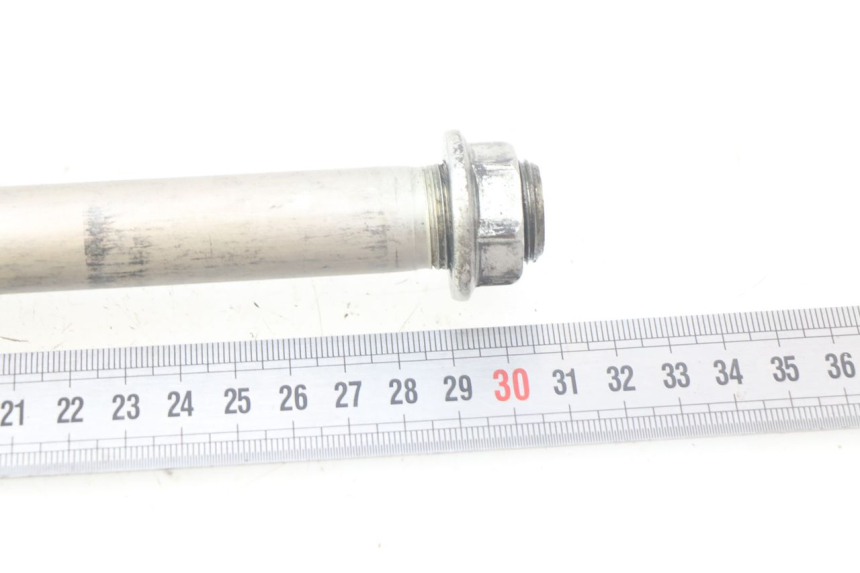 photo de SWINGARM PIVOT BOLT KAWASAKI Z 650 (2016 - 2019)