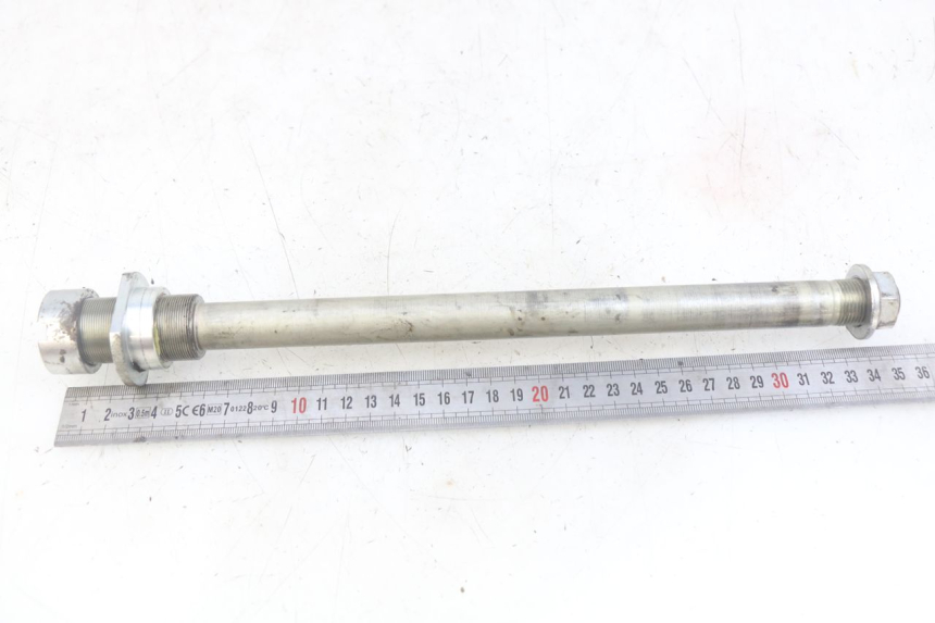 photo de SWINGARM PIVOT BOLT KAWASAKI Z 750 (2007 - 2013)