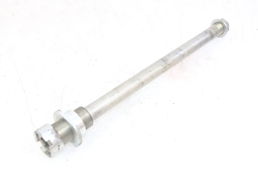photo de SWINGARM PIVOT BOLT KAWASAKI Z 750 (2007 - 2013)