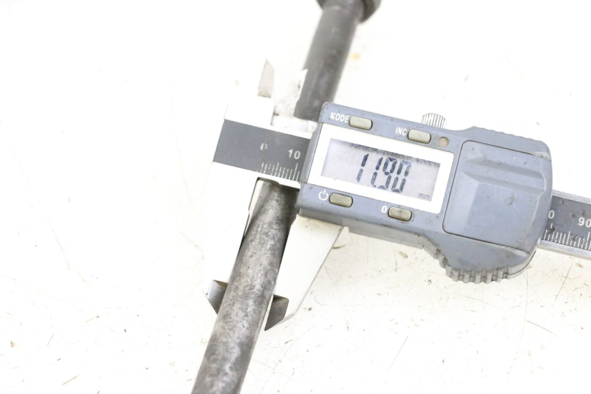 photo de SWINGARM PIVOT AXIS KAWASAKI KX 85 (2014 - 2021)