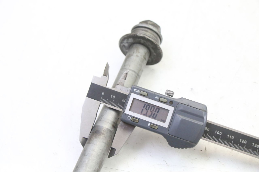 photo de SWING ARM AXLE HONDA NTV DEAUVILLE ABS 700 (2007 - 2016)