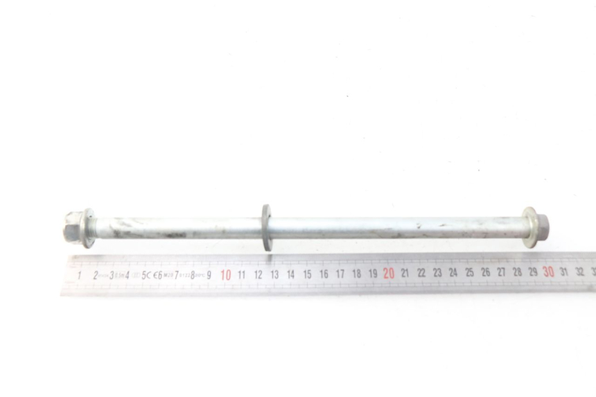 photo de SWING ARM AXLE SUZUKI RV VAN VAN 125 (2003 - 2008) - Zoom on usage condition