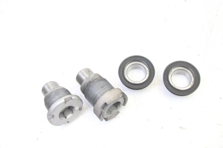 photo de SWING ARM AXLE HONDA ST PAN EUROPEAN 1300 (2002 - 2013)