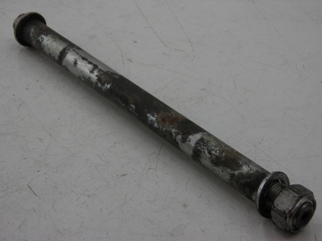 photo de SWING ARM AXLE SUZUKI GSF N BANDIT 600 (1996 - 1999)