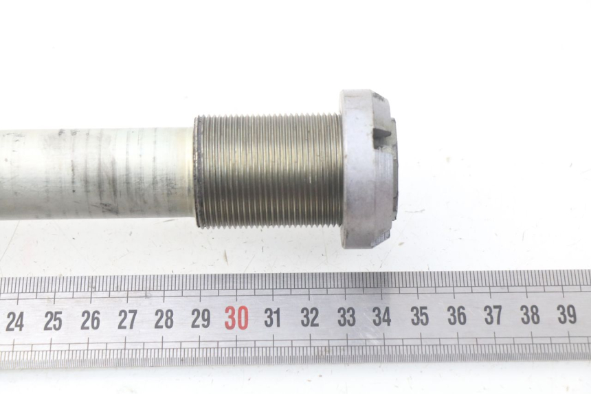 photo de SWING ARM AXLE SUZUKI GSX-R GSXR 600 (2001 - 2003)