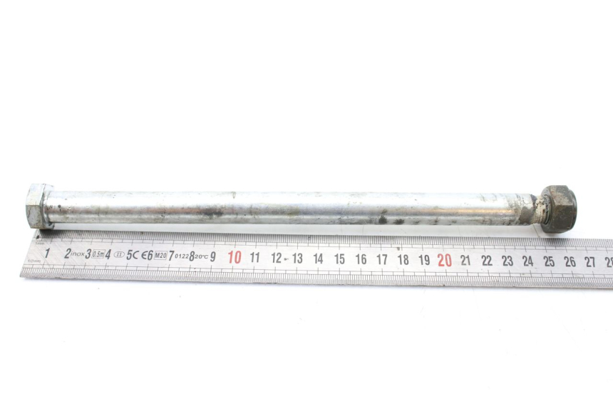 photo de SWING ARM AXLE YAMAHA TDR DELTABOX 125 (1993 - 2003)