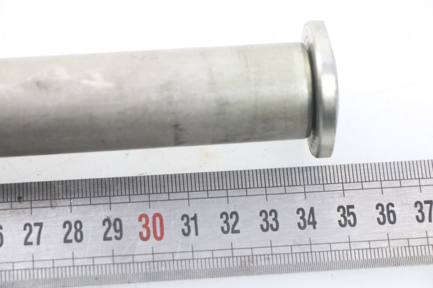 photo de SWING ARM AXLE TRIUMPH SPRINT ST ABS 1050 (2005 - 2007)