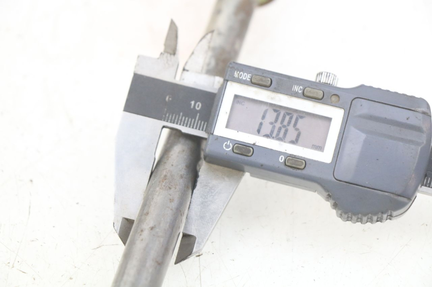 photo de SWING ARM AXLE MASAI ULTIMATE SM 50 (2012 - 2019)