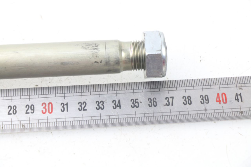photo de SWING ARM AXLE YAMAHA FZ8 800 (2010 - 2016)