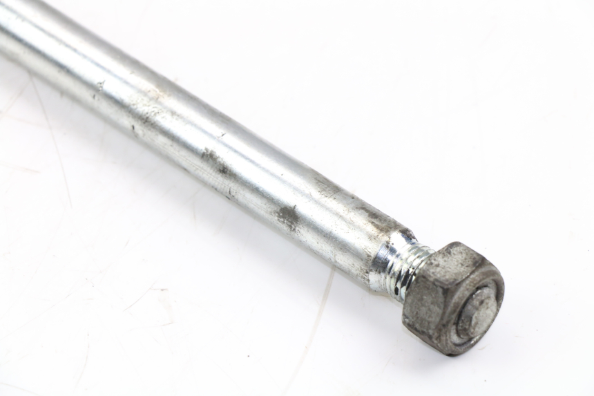 photo de SWING ARM AXLE YAMAHA FZX FAZER 750 (1987 - 1998)