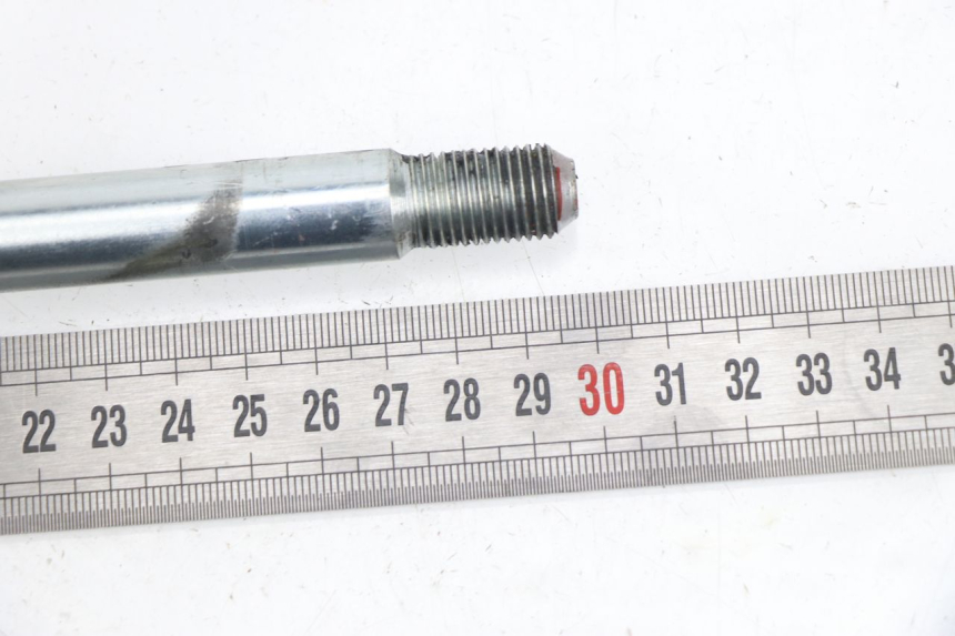 photo de SWING ARM AXLE YAMAHA TDM 3VD 850 (1991 - 1995)
