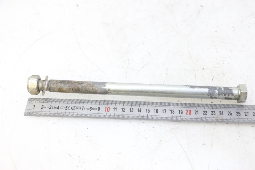 photo de SWING ARM AXLE YAMAHA YFM R RAPTOR 250 (2008 - 2014)