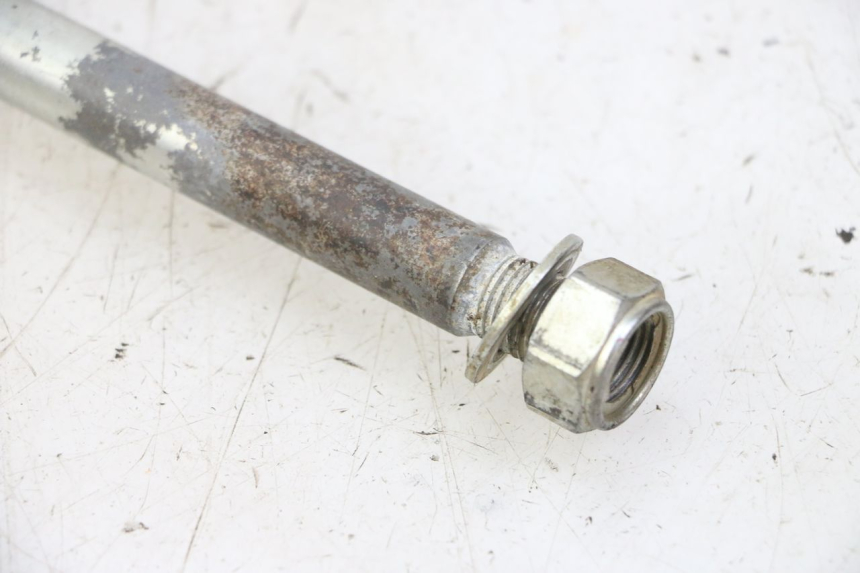 photo de SWING ARM AXLE YAMAHA YFM R RAPTOR 250 (2008 - 2014)
