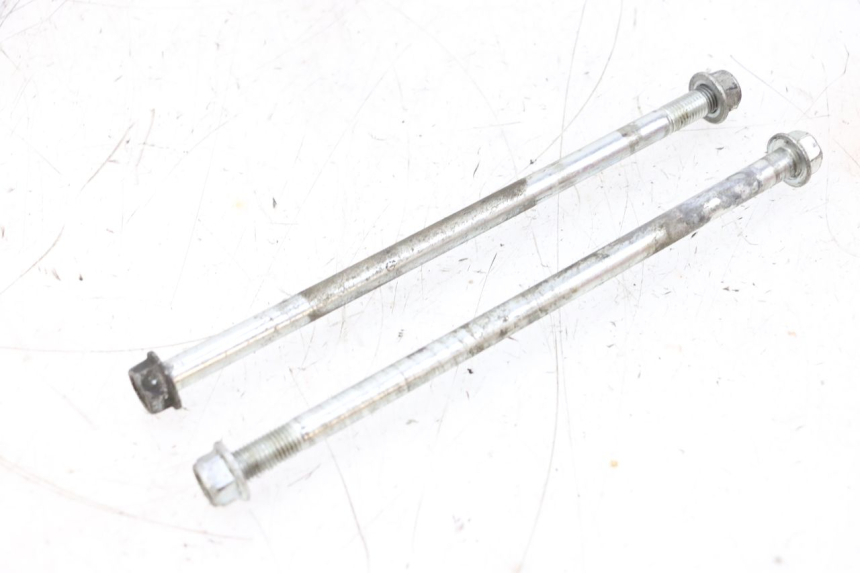 photo de ENGINE AXLE SUZUKI GSXR GSX-R 1000 (2003 - 2004) - Main view