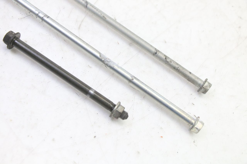 photo de ENGINE AXLE HONDA NTV DEAUVILLE 650 (2001 - 2006)