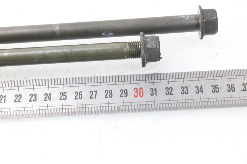 photo de ENGINE AXLE YAMAHA XP T-MAX TMAX ABS 500 (2004 - 2007)