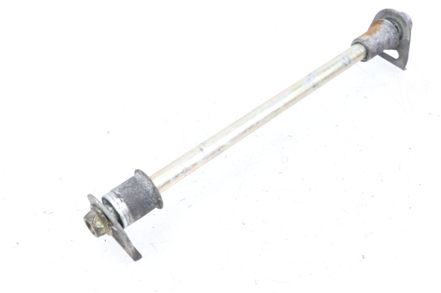 photo de REAR WHEEL AXLE HYOSUNG GV AQUILA 125 (2000 - 2004)