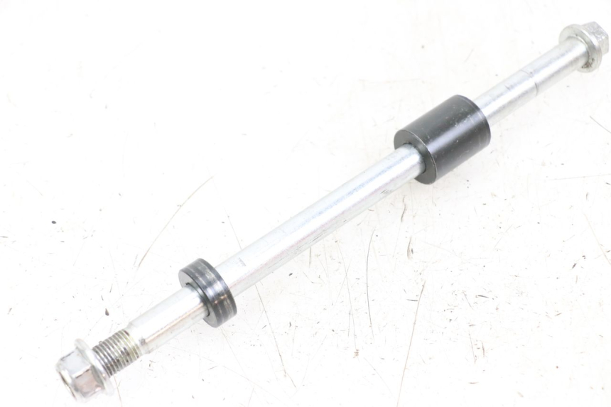photo de REAR WHEEL AXLE ARCHIVE CAFE RACER 4T 50 (2019 - 2024)