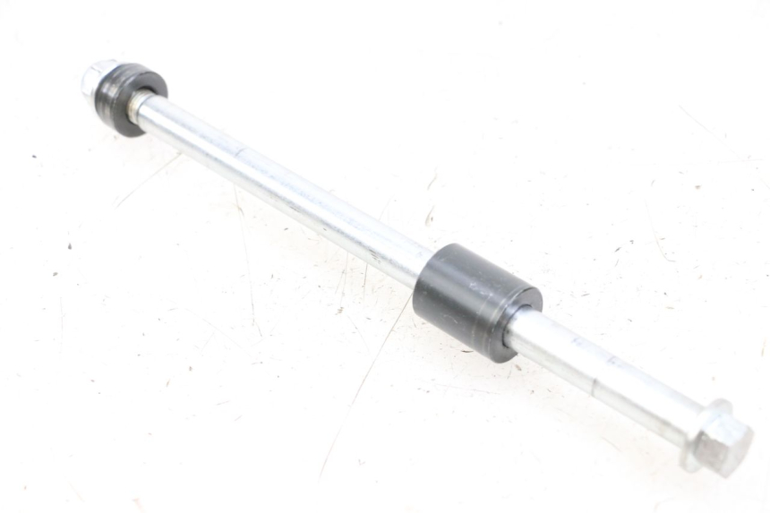 photo de REAR WHEEL AXLE ARCHIVE CAFE RACER 4T 50 (2019 - 2024)