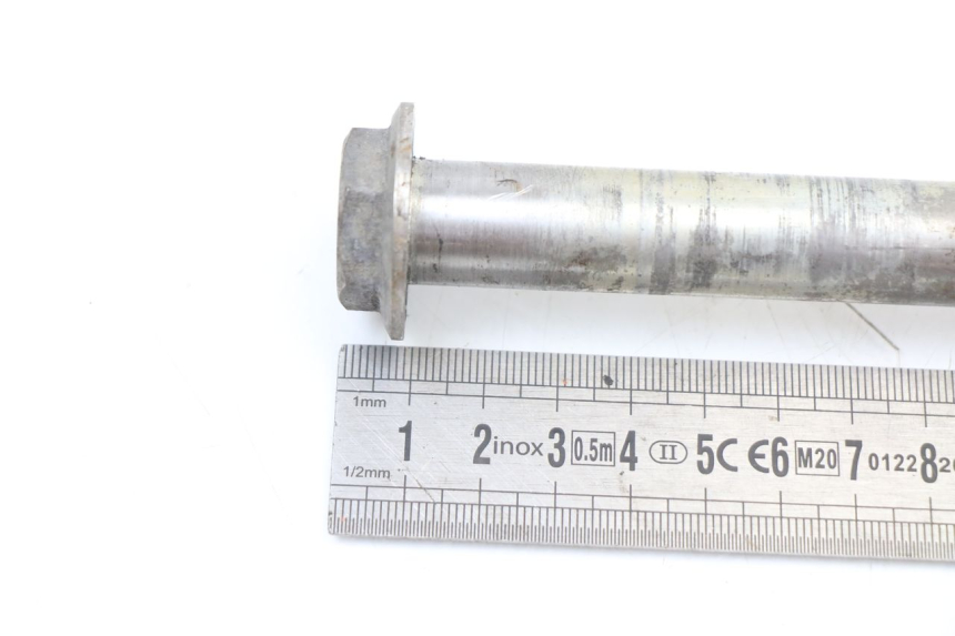 photo de REAR WHEEL AXLE CAGIVA SUPER CITY 125 (1992 - 1997)