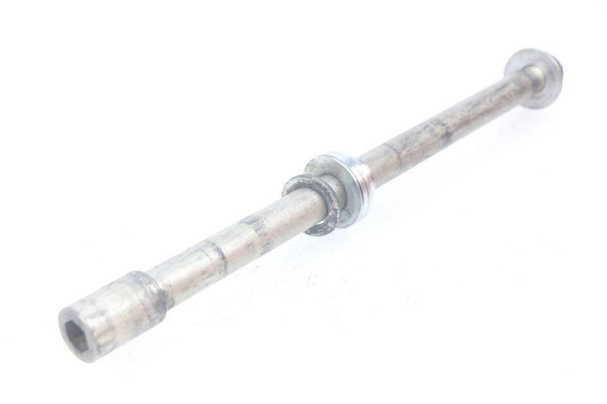 photo de REAR WHEEL AXLE YAMAHA FJR ABS 1300 (2016 - 2020)