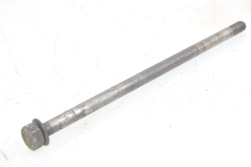 photo de REAR WHEEL AXLE GILERA RK 50 (1996 - 1999)