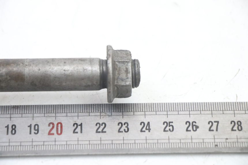 photo de REAR WHEEL AXLE HONDA CR 85 (2003 - 2007)