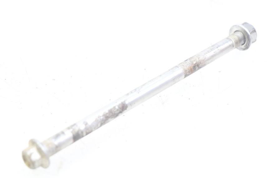 photo de REAR WHEEL AXLE HONDA CRF CR-F 125 (2022 - 2023)