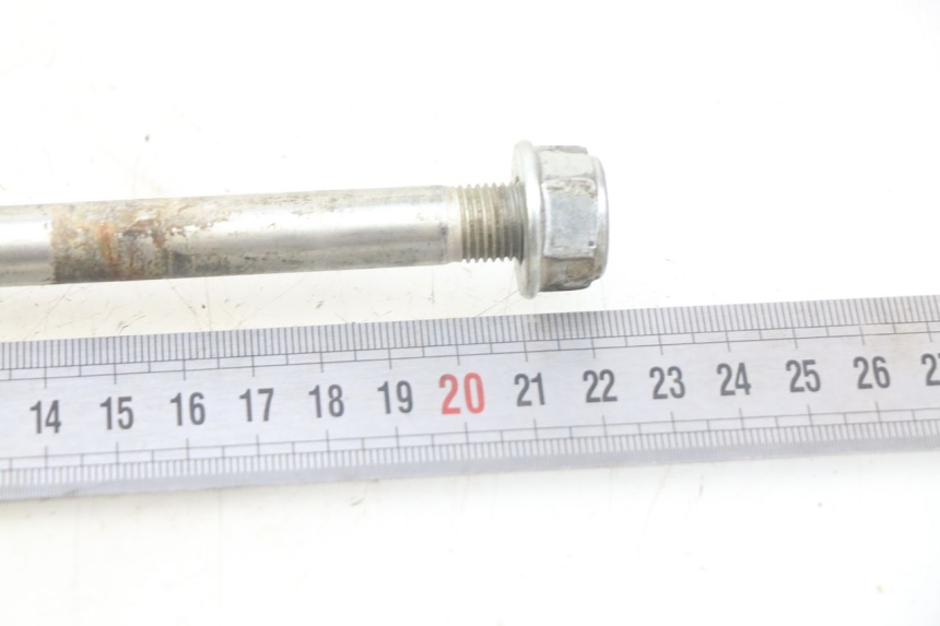 photo de REAR WHEEL AXLE HONDA CRF CR-F 125 (2022 - 2023)