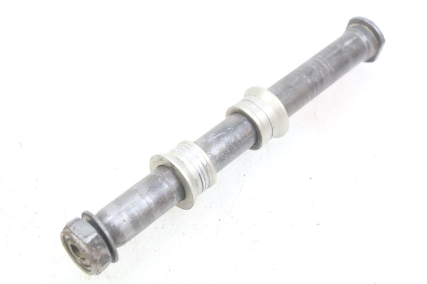 photo de REAR WHEEL AXLE HONDA CRF CR-F 450 (2009 - 2012)